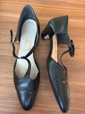 Daisy Black T-Strap Pointed Toe Heels